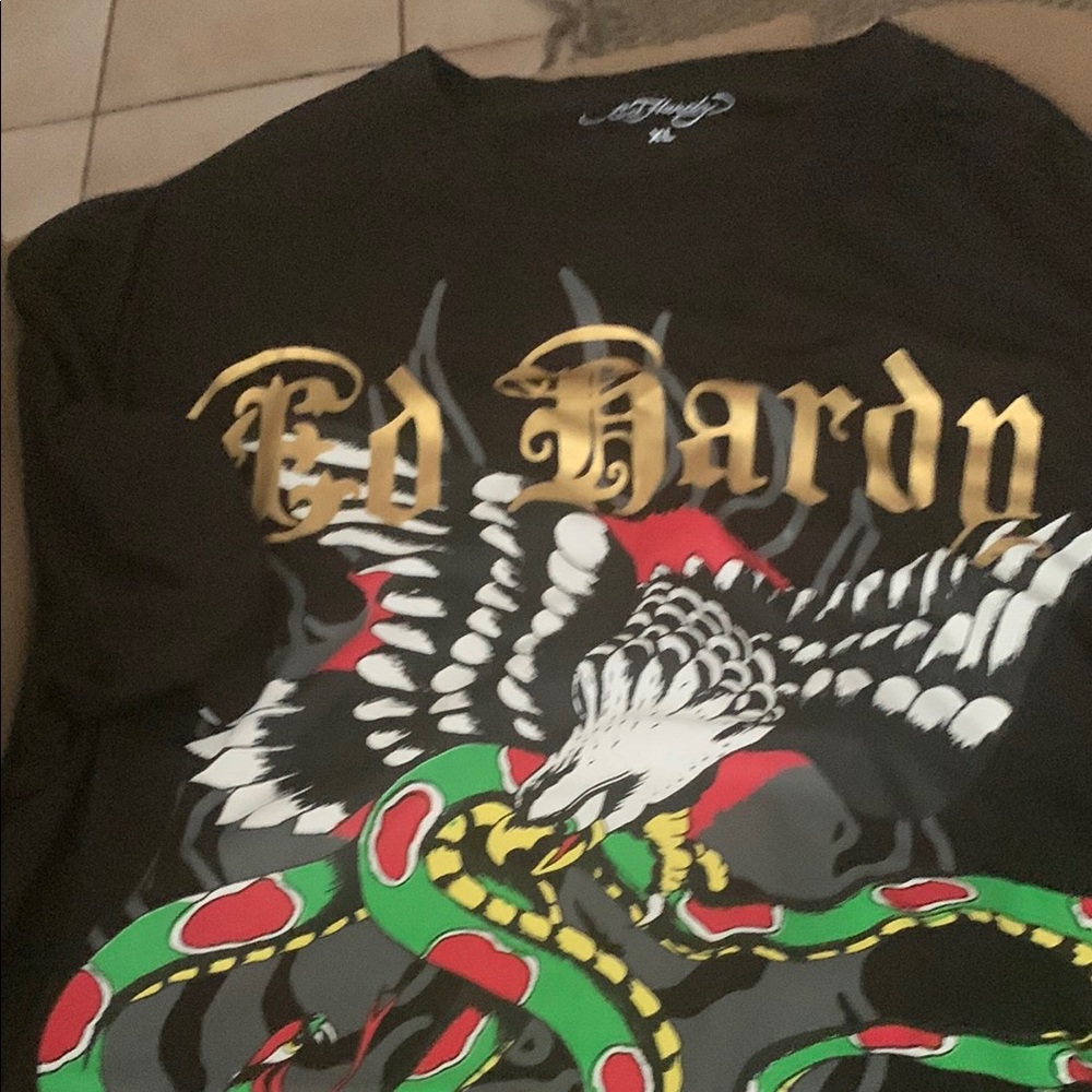 Ed Hardy Black and Gold Short Sleeve Tee with Tattoo-Inspired Design